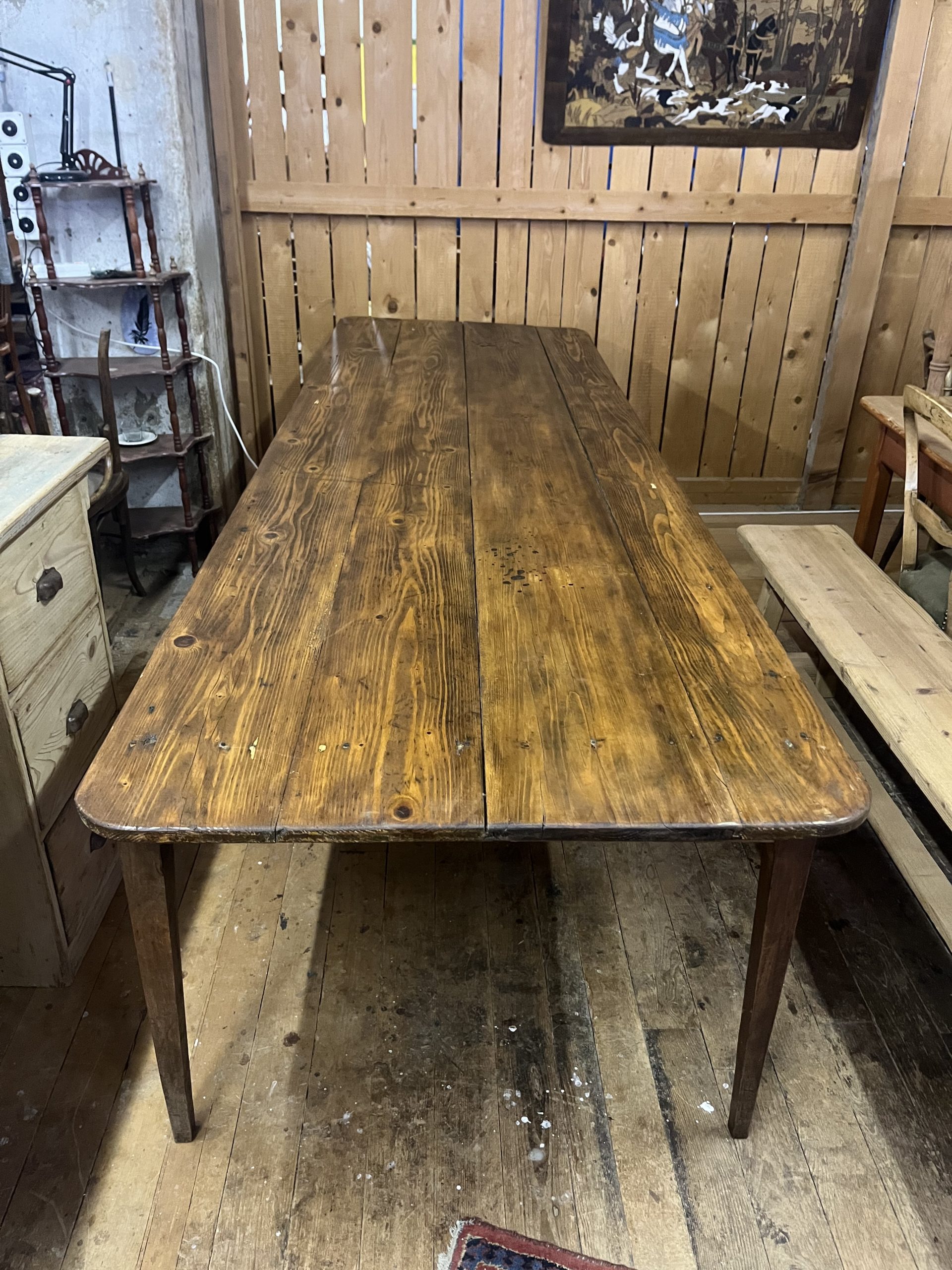 Table antique de 3 mètres de long